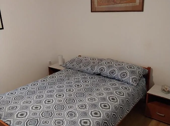 With Parking Space - 10404 Apartamento Poreč