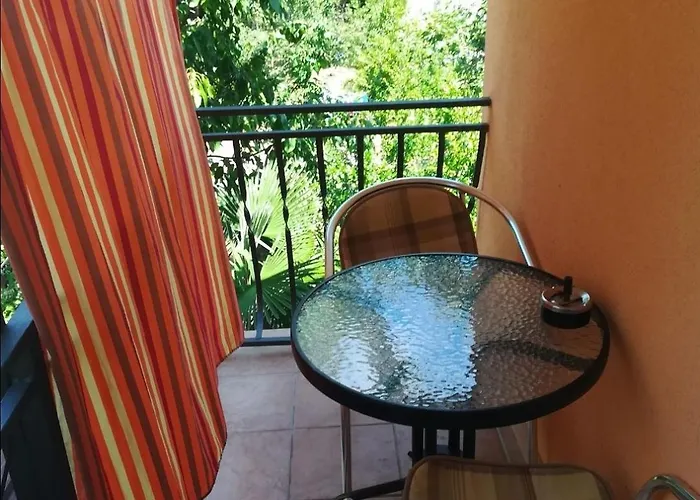 With Parking Space - 10404 Apartamento Poreč