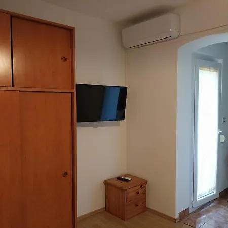 With Parking Space - 10404 شقة *