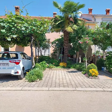 With Parking Space - 10404 Lejlighed